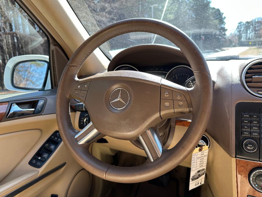 2008 Mercedes-Benz GL-Class GL320 photo